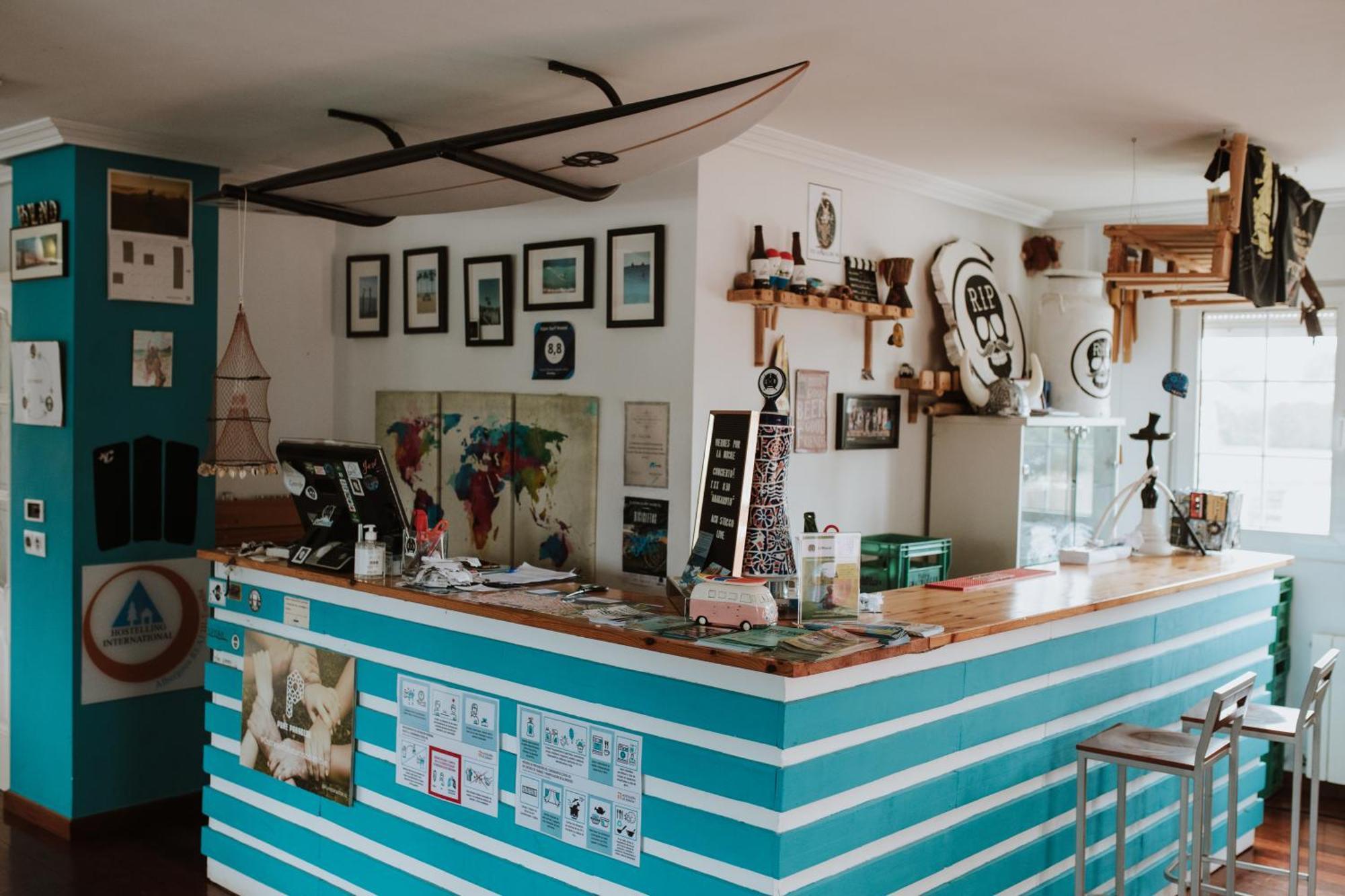 Surf Hostel *